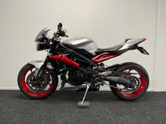 Triumph Street Triple 675 RX ABS 2016 occasion – foto 18 van 24