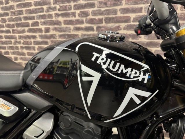triumph - speed-400