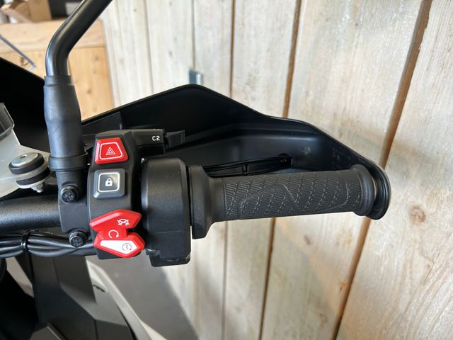 ktm - 1290-super-adventure-s