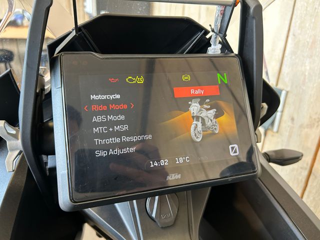 ktm - 1290-super-adventure-s