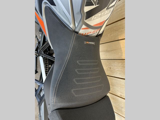 ktm - 1290-super-adventure-s