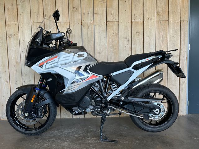 ktm - 1290-super-adventure-s