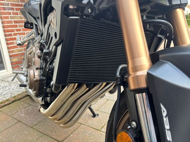 honda - cb-650-r-neo-sports-cafe