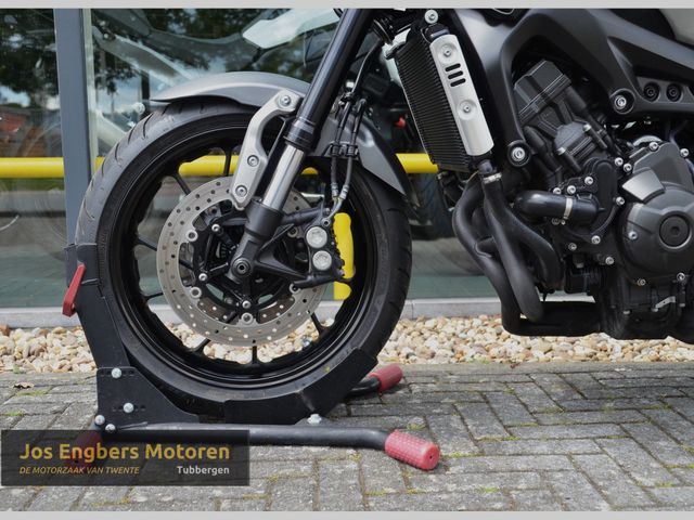 yamaha - xsr-900-abs