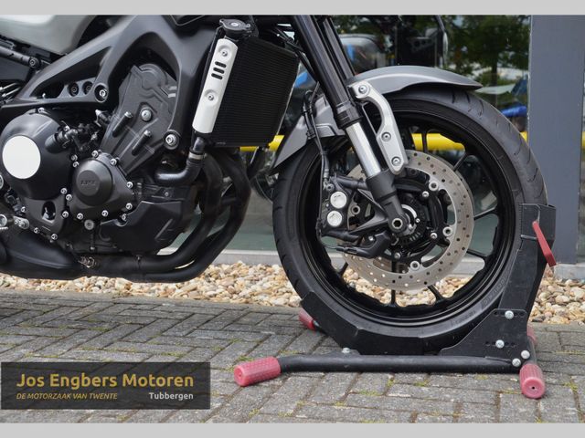 yamaha - xsr-900-abs