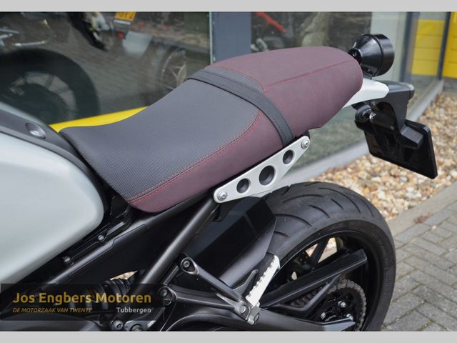 yamaha - xsr-900-abs