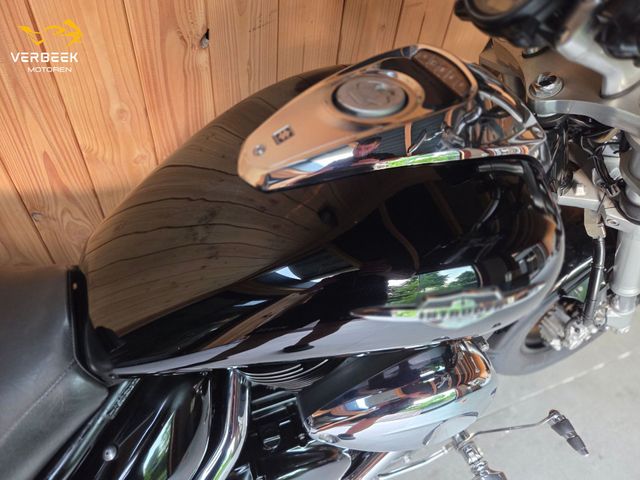 suzuki - intruder-m-800