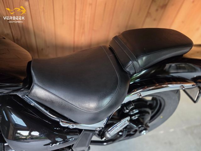 suzuki - intruder-m-800