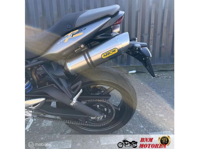 triumph - street-triple