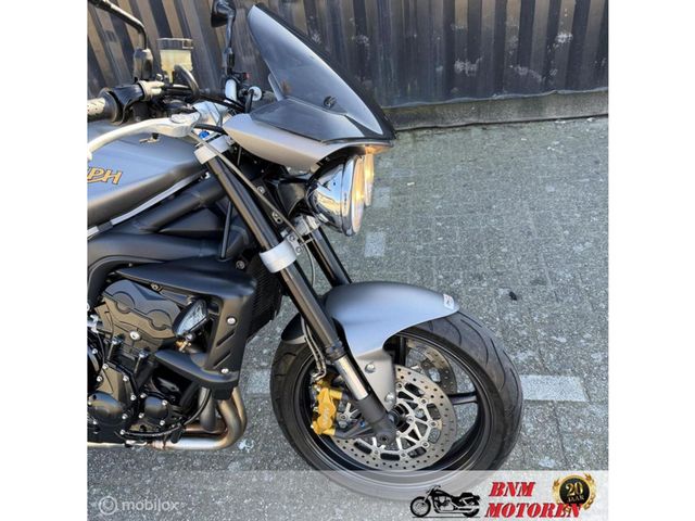 triumph - street-triple