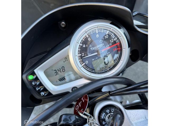 triumph - street-triple
