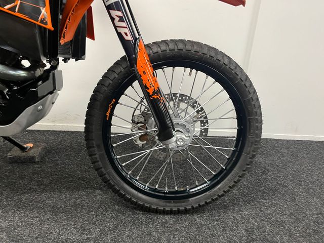 ktm - 950-super-enduro-r
