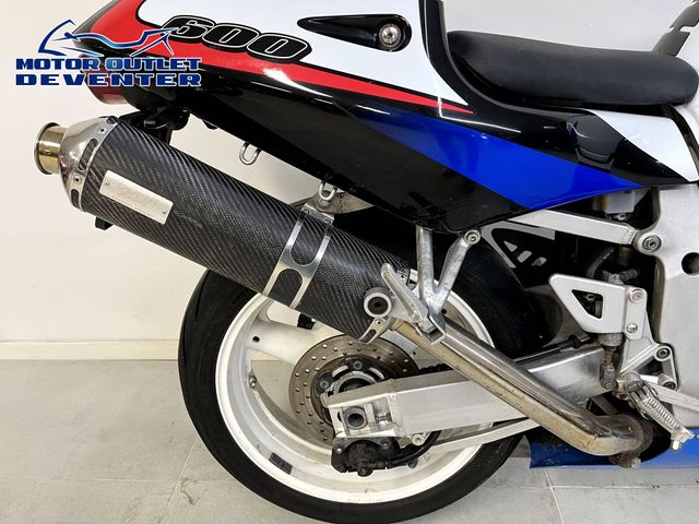suzuki - gsx-r-600