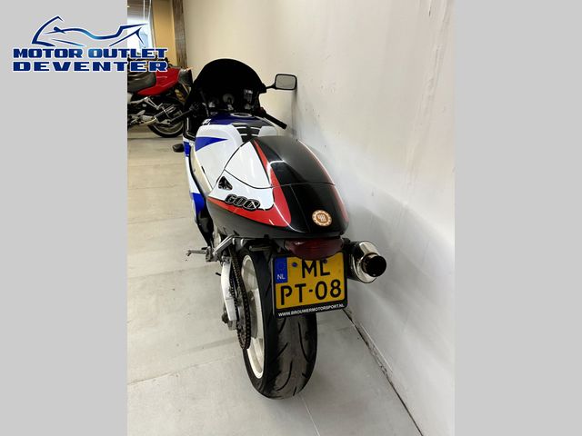 suzuki - gsx-r-600