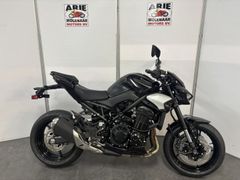 KAWASAKI Z900
