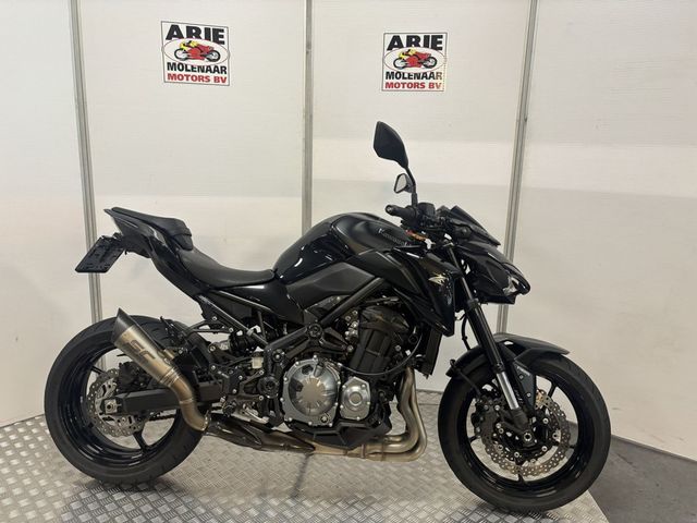 kawasaki - z900
