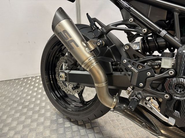 kawasaki - z900