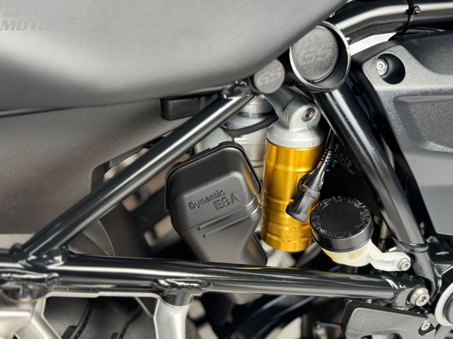 bmw - r-1250-gs-adventure-40-years-gs-edition