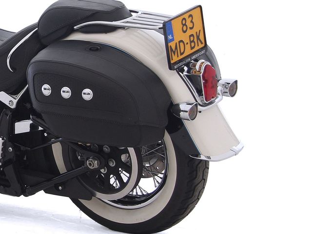 harley-davidson - softail-deluxe-flstn
