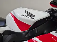 Honda CBR 1000 RR Fireblade 2004 occasion – foto 8 van 24