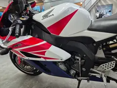 Honda CBR 1000 RR Fireblade 2004 occasion – foto 17 van 24