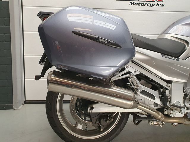 yamaha - fjr-1300
