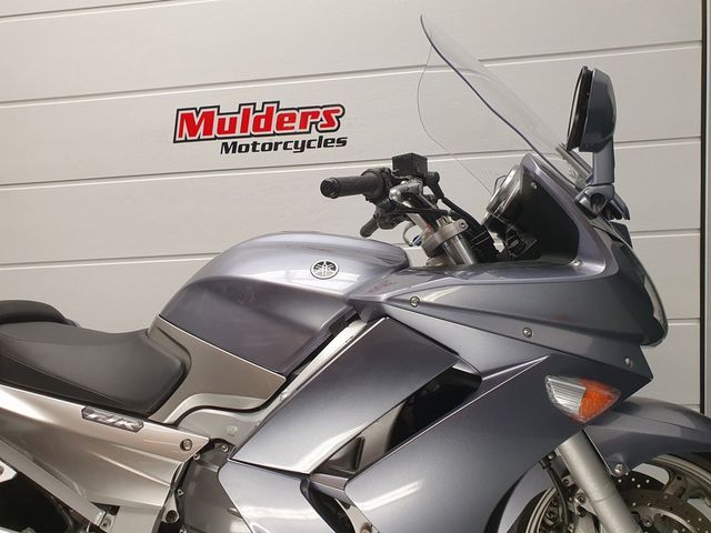 yamaha - fjr-1300