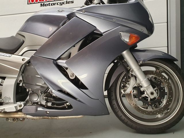 yamaha - fjr-1300