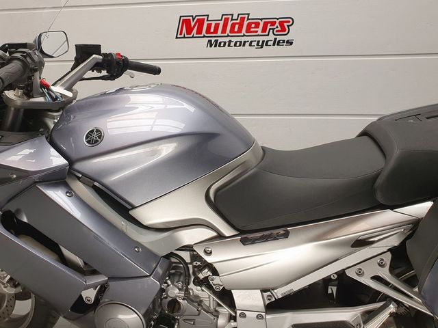 yamaha - fjr-1300