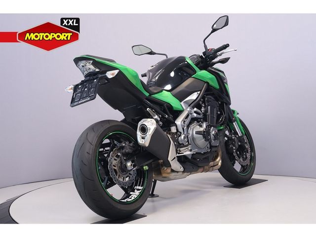 kawasaki - z900