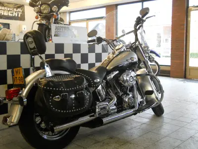 HARLEY-DAVIDSON HERITAGE SOFTAIL CLASSIC FLSTC – foto 3