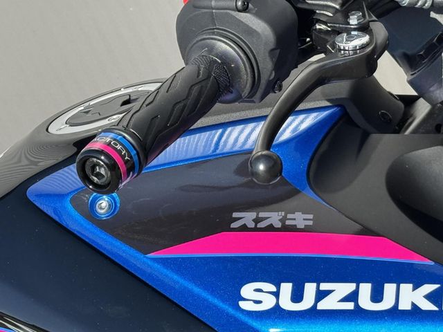 suzuki - gsx-8s