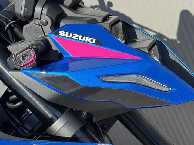 suzuki - gsx-8s