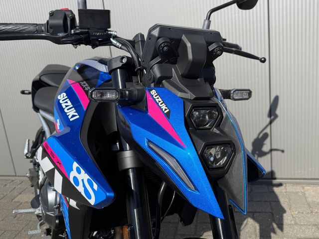 suzuki - gsx-8s