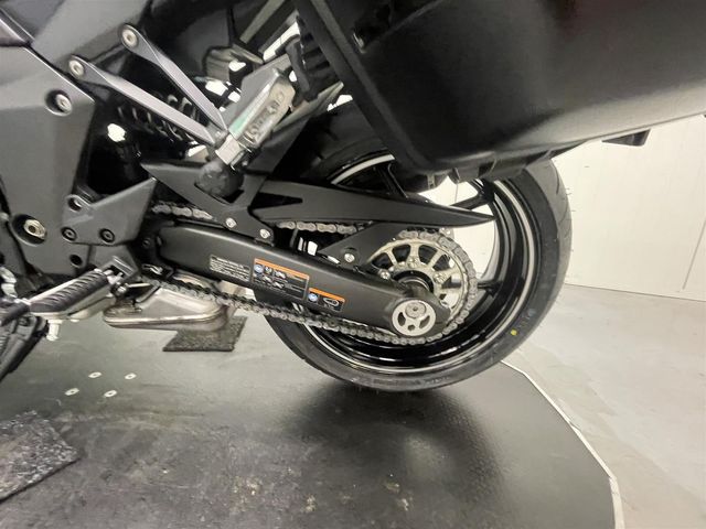 kawasaki - ninja-1000sx-performance-tourer