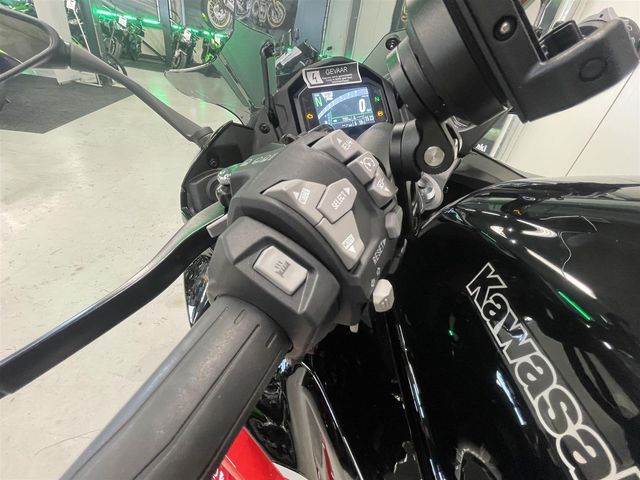 kawasaki - ninja-1000sx-performance-tourer