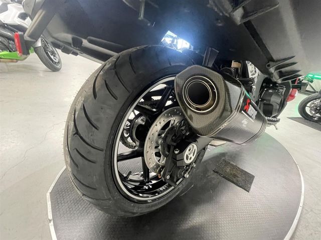 kawasaki - ninja-1000sx-performance-tourer