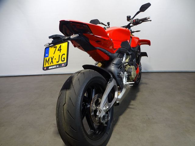ducati - streetfighter-v4s