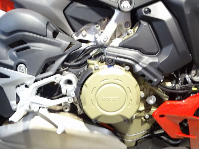 ducati - streetfighter-v4s