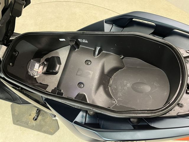 yamaha - x-max-300-abs