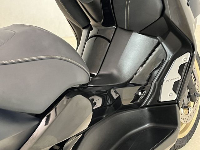 yamaha - x-max-300-abs