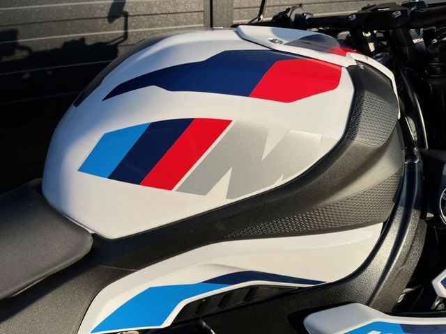 bmw - m-1000-r