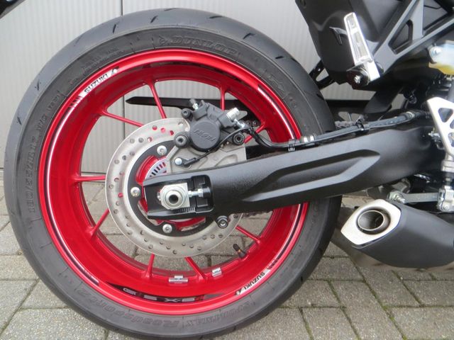 suzuki - gsx-8r