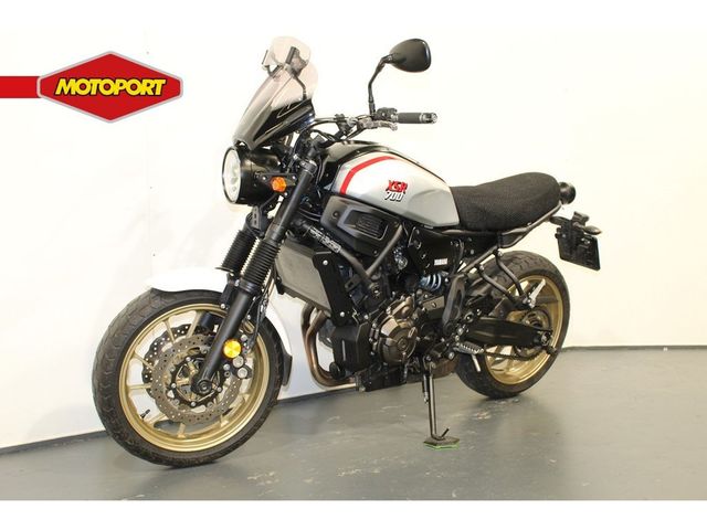 yamaha - xsr-700-xtribute