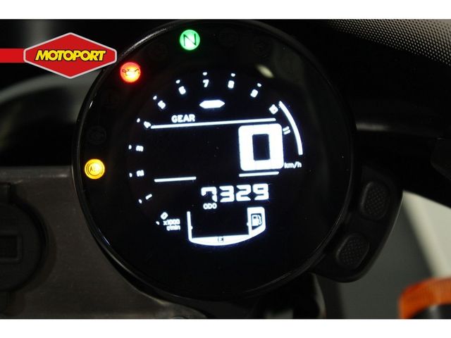 yamaha - xsr-700-xtribute