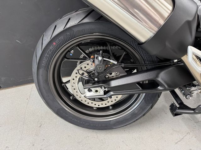 triumph - tiger-900-gt-pro