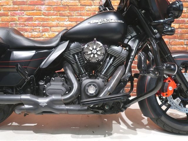 harley-davidson - street-glide-special-flhxs