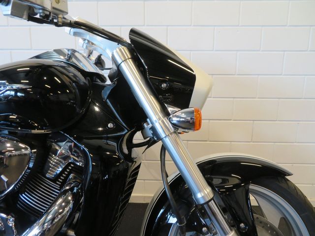 suzuki - m-1800-r-intruder