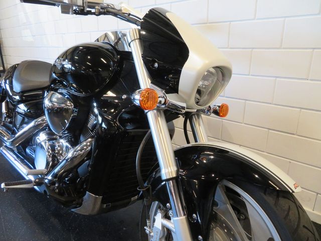 suzuki - m-1800-r-intruder