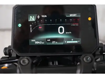 YAMAHA MT 09 – foto 3